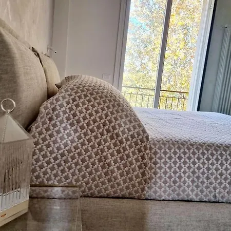 Kiki House Lungarno Флоренция